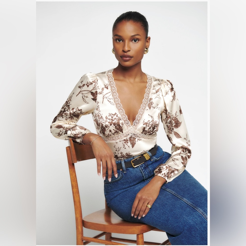 REFORMATION Caitlin Silk Top - Size 8